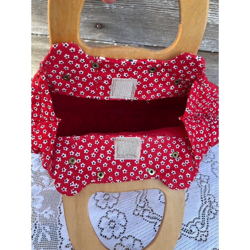 Vintage 1970s Bermuda purse Bag Red Quilted Wood Handle Boho Hippy - Picture 9 of 11